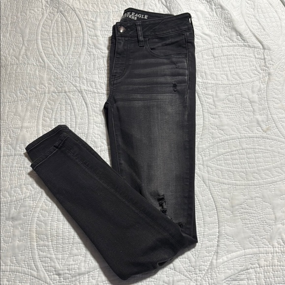 American Eagle Outfitters Women's Black Jeans - Picture 7 of 7